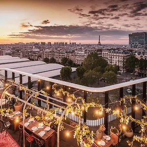 **** Hotel Novotel Porte Versailles Francja